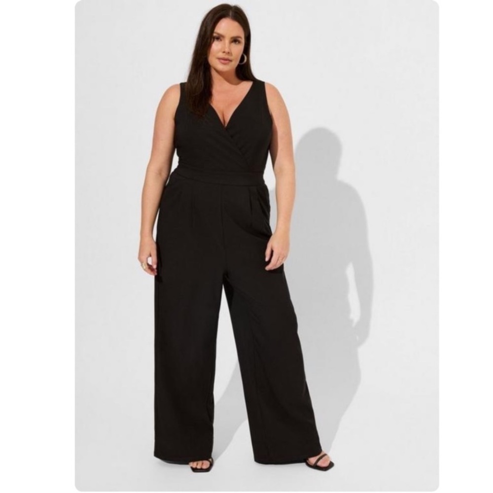 TORRID Studio Black Refined Crepe Surplice Jumpsuit Size 14 EUC!